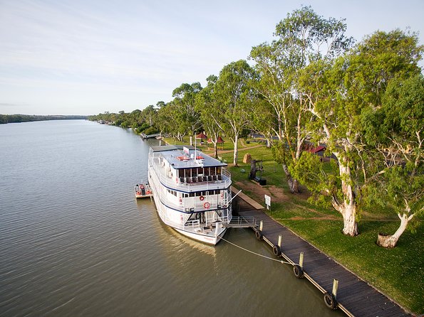 Murray River Day Trip from Adelaide Including Lunch Cruise aboard the Proud Mary - The Adelaide Hills return and the food stops
