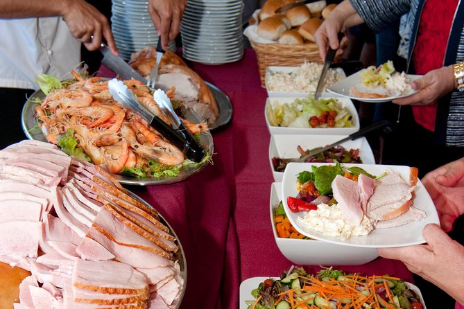 Murray River Day Trip from Adelaide Including Lunch Cruise aboard the Proud Mary - Who will enjoy this day most?