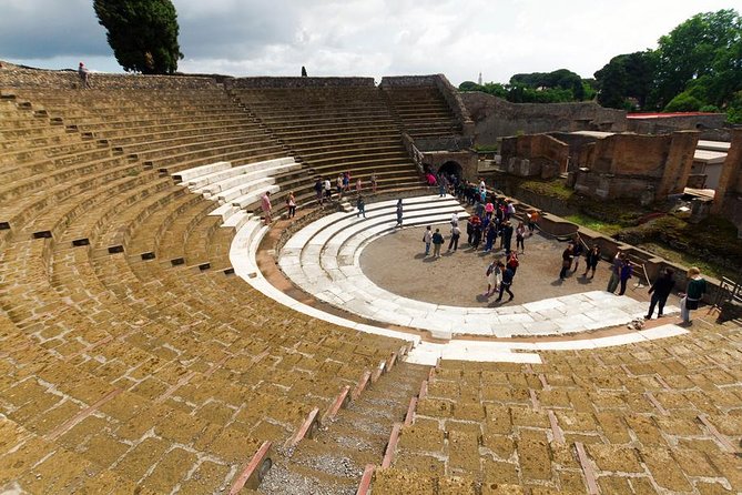 Naples: Pompeii & Mt Vesuvius All-Inclusive Small Group w/ Lunch - Walking through Pompeii for two focused hours