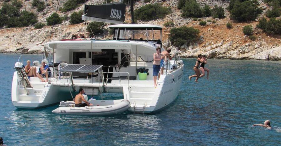 Naxos: Luxury Catamaran Day Trip with Lunch and Drinks - The sailing route changes with the wind