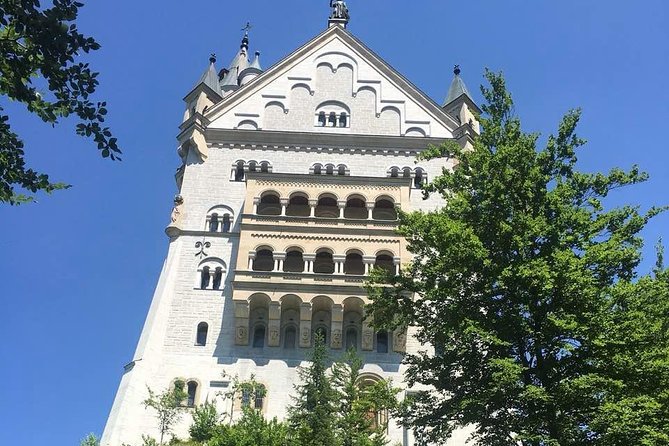 Neuschwanstein Castle and Linderhof Palace Day Trip from Munich - The guides make the long day work