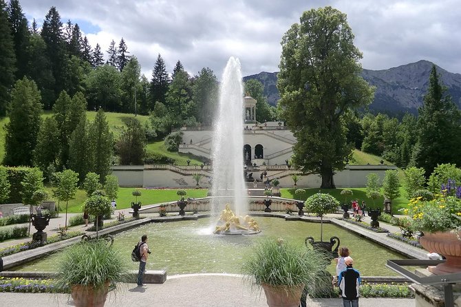 Neuschwanstein Castle and Linderhof Palace Day Trip from Munich - Food, payment, and what to bring