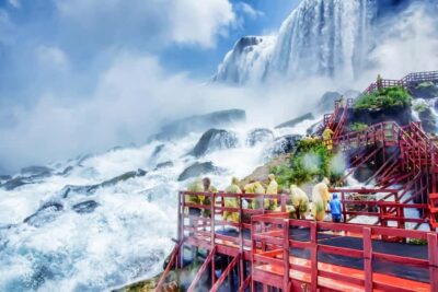 Niagara Falls: Canadian Side Day Trip with Maid of The Mist