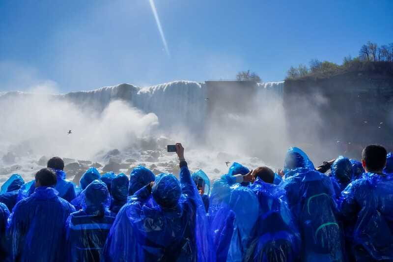 Niagara Falls: Canadian Side Day Trip with Maid of The Mist - Table Rock and Terrapin Point show different sides