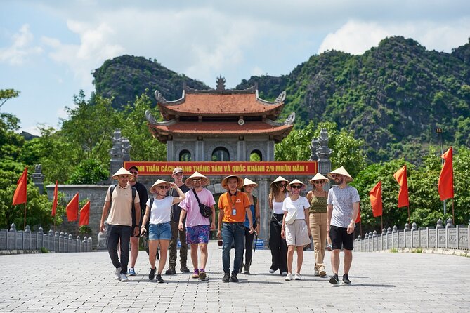Ninh Binh Day Trip: Hoa Lu-Trang An/Tam Coc-Mua Cave-Cycling-Boat - Why This Day Trip Offers Good Value