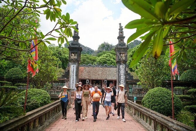 Ninh Binh Day Trip: Hoa Lu-Trang An/Tam Coc-Mua Cave-Cycling-Boat - Leaving Hanoi Around 7:00 a.m.