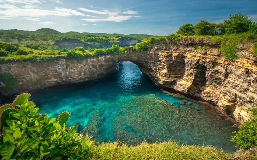 Nusa Penida: Private One Day Trip Adventure Package - Atuh Beach and Diamond Beach on the east coast