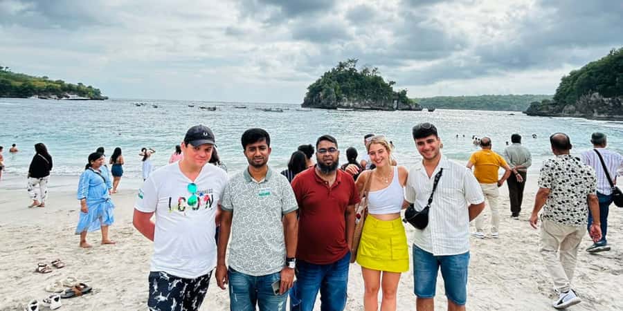 Nusa Penida Tour : Day Trip from Bali - Hotel Transfer - Cars, Roads, and the Human Side of the Tour