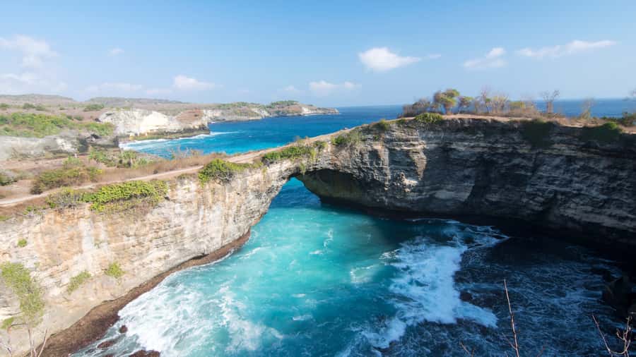 Nusa Penida Tour : Day Trip from Bali - Hotel Transfer - Lunch: Convenient, Local, and Not a Main Selling Point