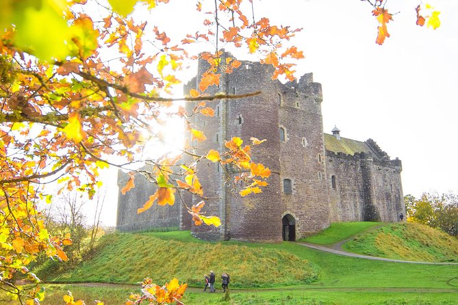Outlander Film Locations Day Trip from Edinburgh - Starting on Edinburgh’s Royal Mile at 8:45