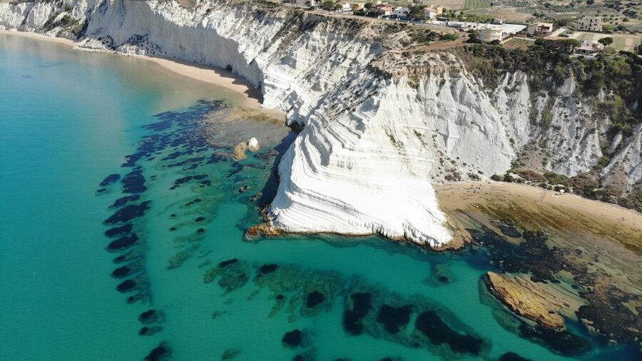 Palermo: Valley of the Temples and Scala dei Turchi Day Trip - The walk, heat, and practical comfort