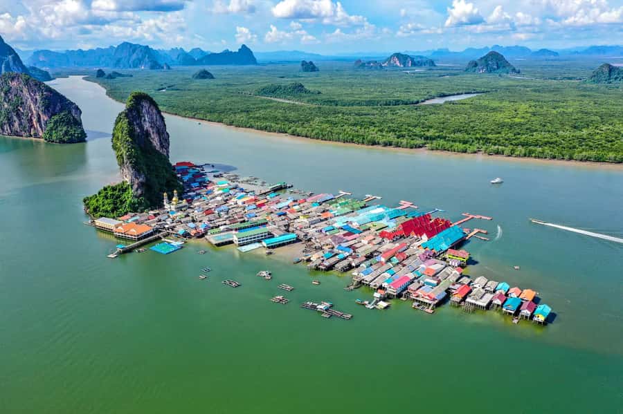 Phuket: James Bond Island Day Trip By SpeedBoat - Panak Island and the first limestone views