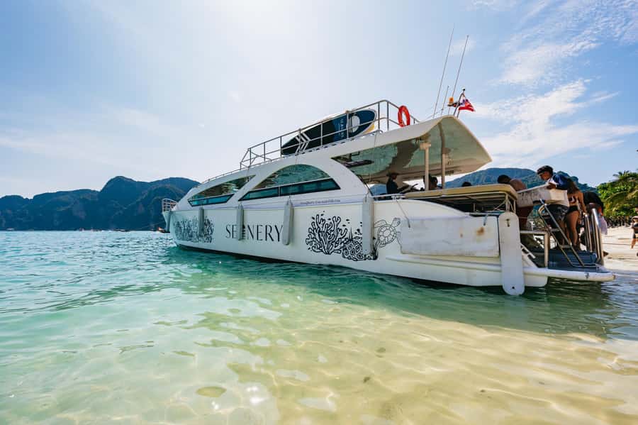 Phuket: Phi Phi Islands Day-Trip by Speed Catamaran - Phi Phi Don lunch and a quick look at island life