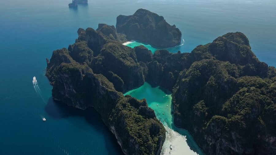 Phuket: Phi Phi Islands Day-Trip by Speed Catamaran - Maya Bay late in the day