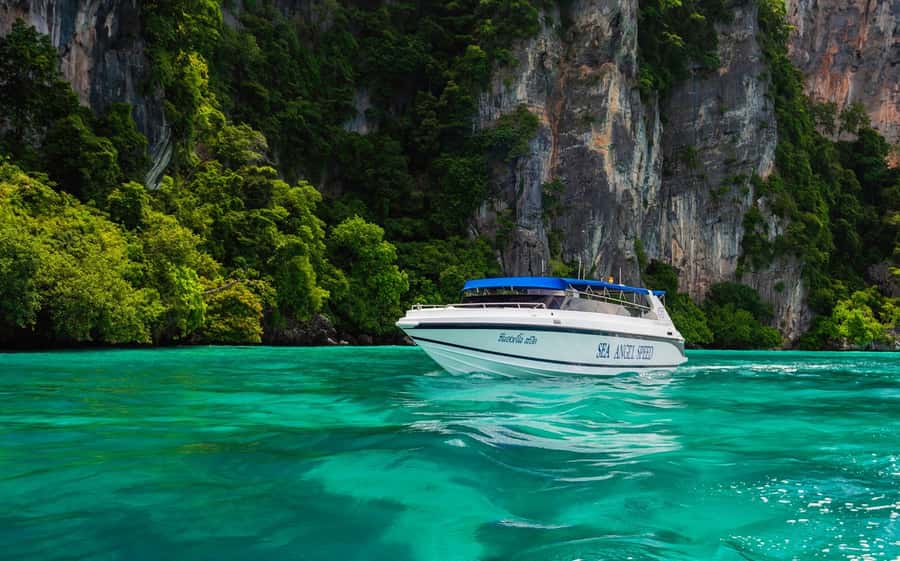 Phuket: Speedboat Day Trip to Phi Phi and Maya Bay - Phi Phi Le, where cliffs meet clear water