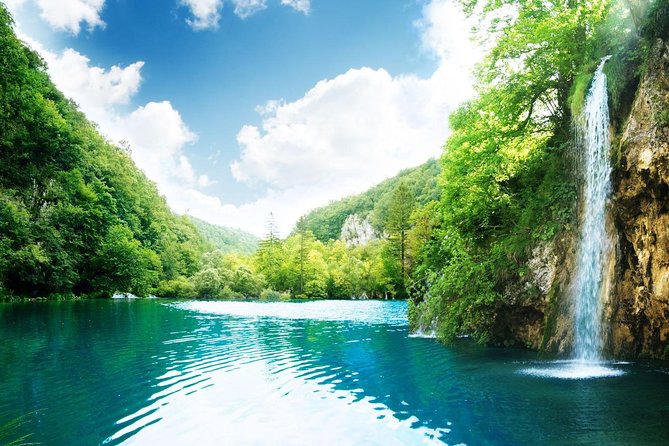 Plitvice Lakes National Park: Day Trip from Omiš - Veliki Slap, Croatia’s highest waterfall
