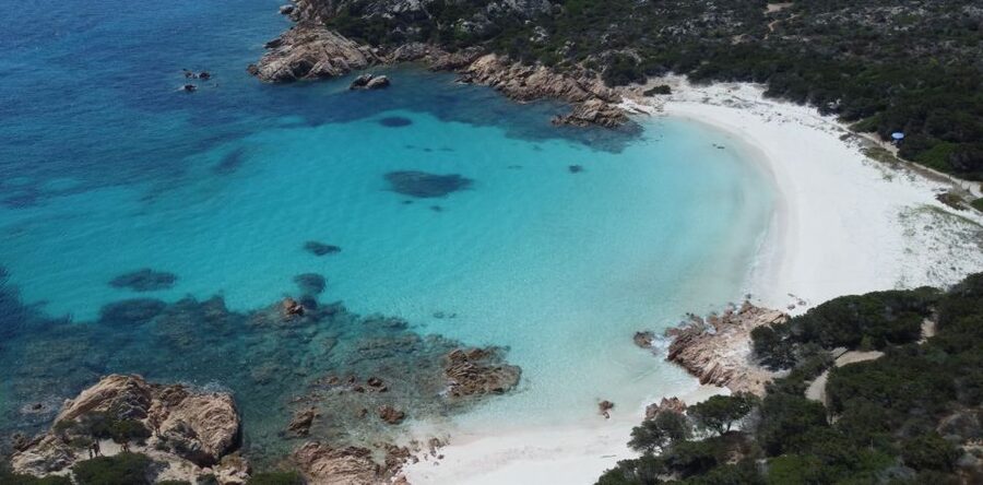 Poltu Quatu: La Maddalena Archipelago Sailboat full-day trip - Spargi: the first hour in clear water