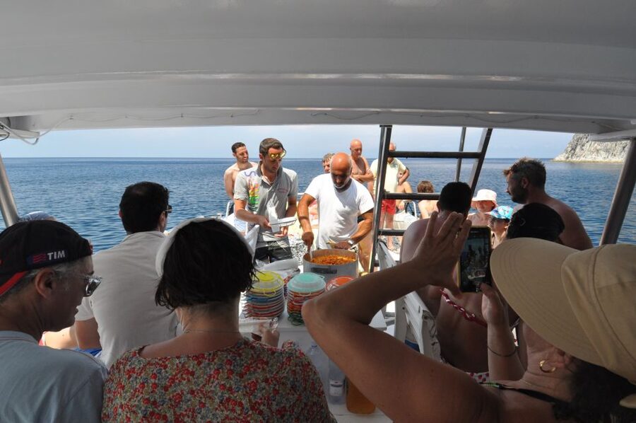 Ponza Island: Day Trip from Anzio with 5 Hour Boat Excursion - Lunch with the captain on board
