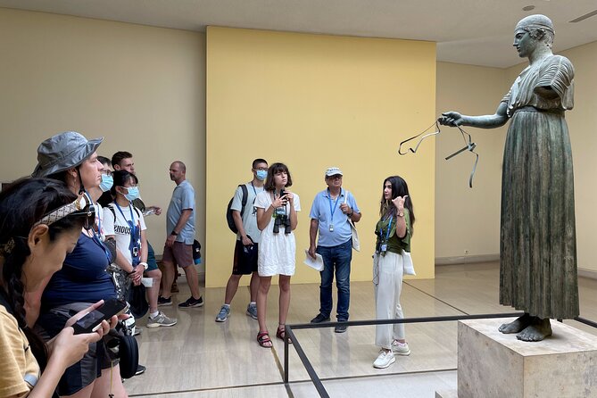 Premium Delphi Day Trip with an Expert Guide, Museum & Lunch - The guide can make or break the day