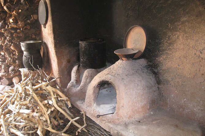 Private Day Trip to Atlas Mountains - Pottery, rugs, and the shopping question