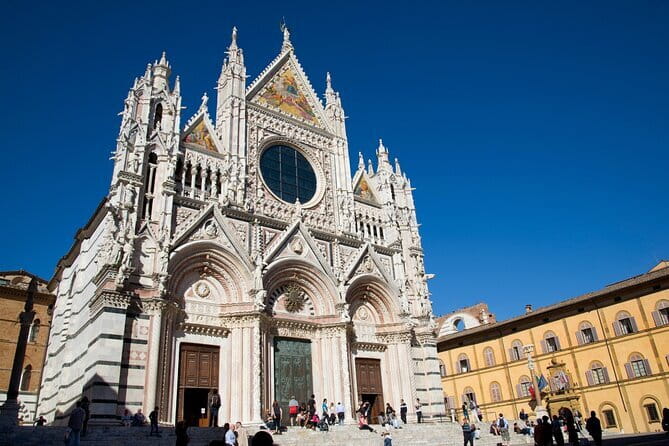 Private day trip to Siena, San Gimignano, Chianti and Pisa, from Florence - Siena deserves the longest look