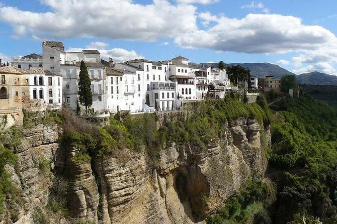 Private Guided Day Trip to the White Villages and Ronda from Seville - Setenil de las Bodegas and its rock-built streets