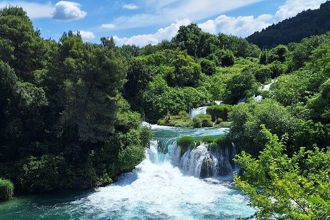 Private Krka Waterfalls Day Trip from Split including Wine Tasting & Lunch - A homemade lunch with the wine
