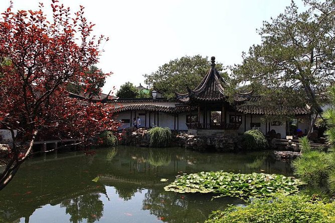 Private Suzhou Day Trip from Shanghai by Bullet Train with All Inclusive Option - Guides are the main reason this private tour works
