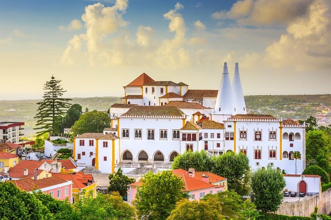Private Tour: Sintra, Cabo da Roca and Cascais Day Trip from Lisbon - The guide makes or breaks the day