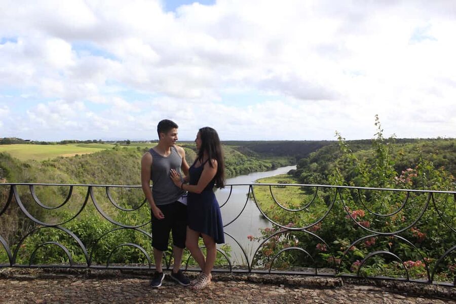 Punta Cana: Saona Island and Altos de Chavón Day Trip - Key points to know before booking