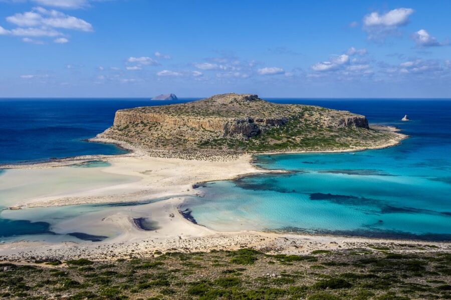 Rethymno: Elafonisi Day Trip with Balos Lagoon Photo-Stop - The 20 to 25 minute walk ends at Balos views
