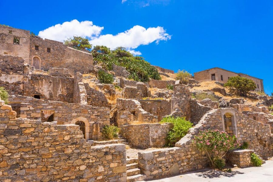 Rethymnon:Day Trip to Spinalonga, Agios Nikolaos and Elounda - Reaching Spinalonga by boat