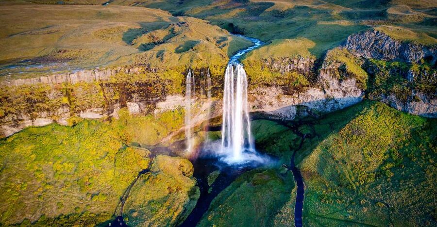 Reykjavík: South Coast Waterfalls, Black Sand & Glacier Tour - The South Coast in six useful points