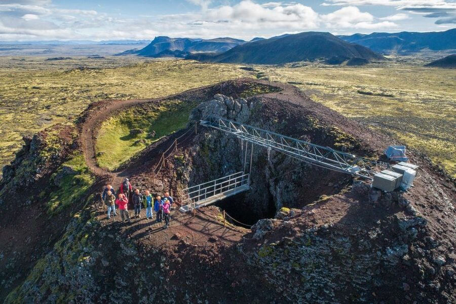Reykjavik: Thrihnukagigur Volcano Guided Hiking Day Trip - Is $414 a fair price?