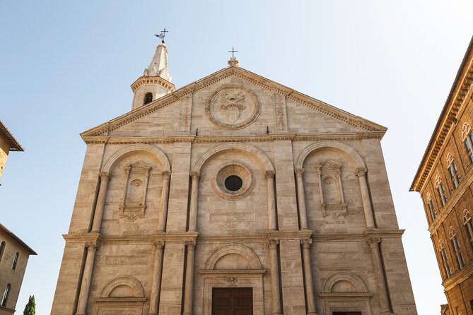 Rome: Tuscany & Montepulciano Day Trip with Lunch & Wine Tasting - Lunch at the farm is useful, but expectations matter