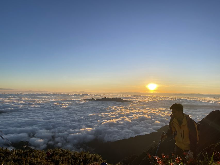 Sa Pa: The Roof of Indochina - Fansipan Hiking Full-Day Trip - From Sa Pa to Tram Ton Pass in 30 minutes