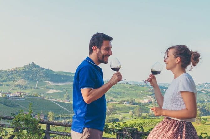 San Gimignano, Siena, Monteriggioni, Chianti Day Trip with Lunch & Wine Tasting - The walking and pacing reality