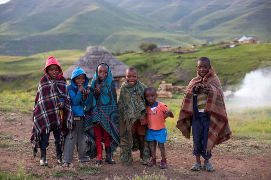 Sani Pass Day Tour from Underberg - Climbing the gravel road in a 4x4
