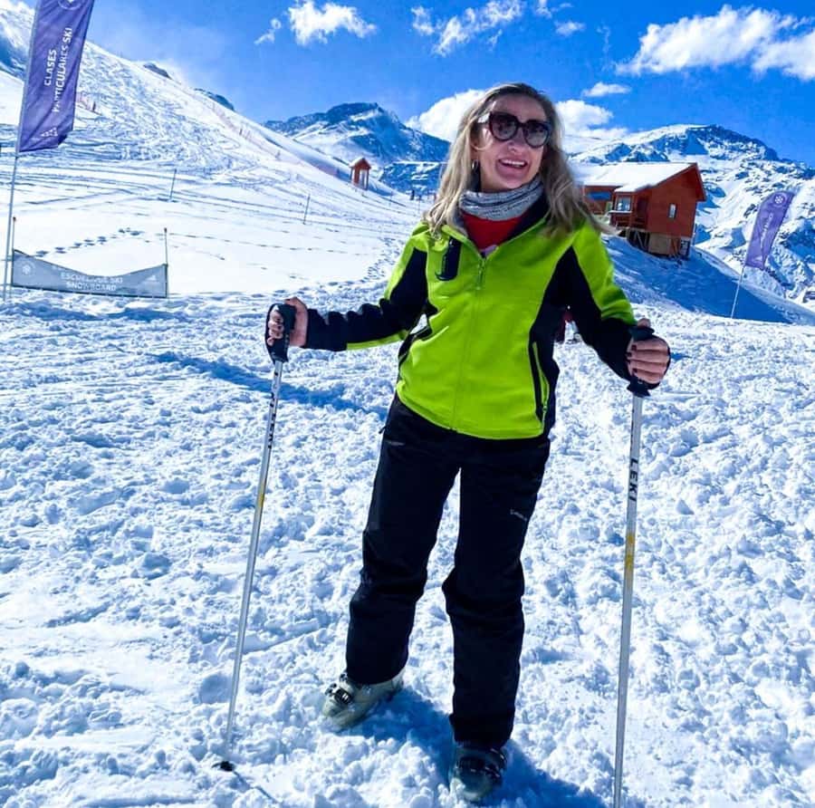 Santiago: Valle Nevado Ski Day Trip with Hotel Transfers - The early pickup and ride into the Andes
