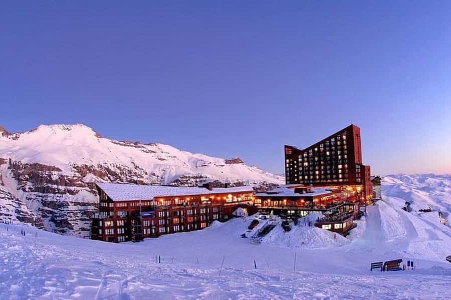 Santiago: Valle Nevado Ski Day Trip with Hotel Transfers - The rental stop: useful, but budget carefully