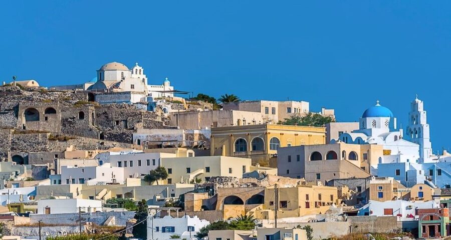 Santorini: Guided Island Day Trip with Beach Visit - Why this 10-hour route makes sense