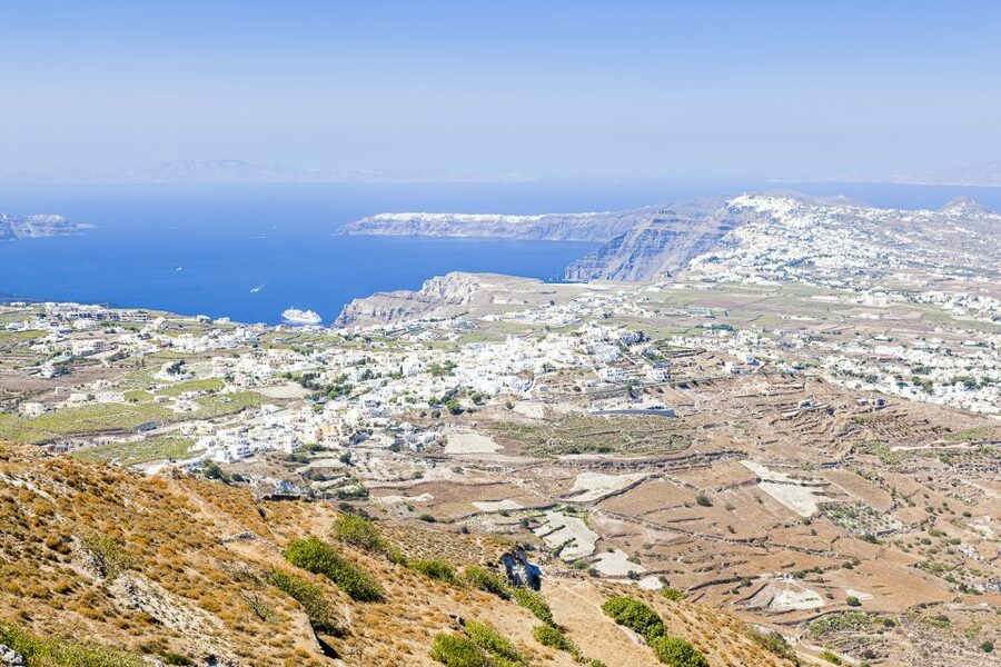 Santorini: Top Sights Day Trip, Wine Tasting, & Oia Sunset - What to bring and who should book