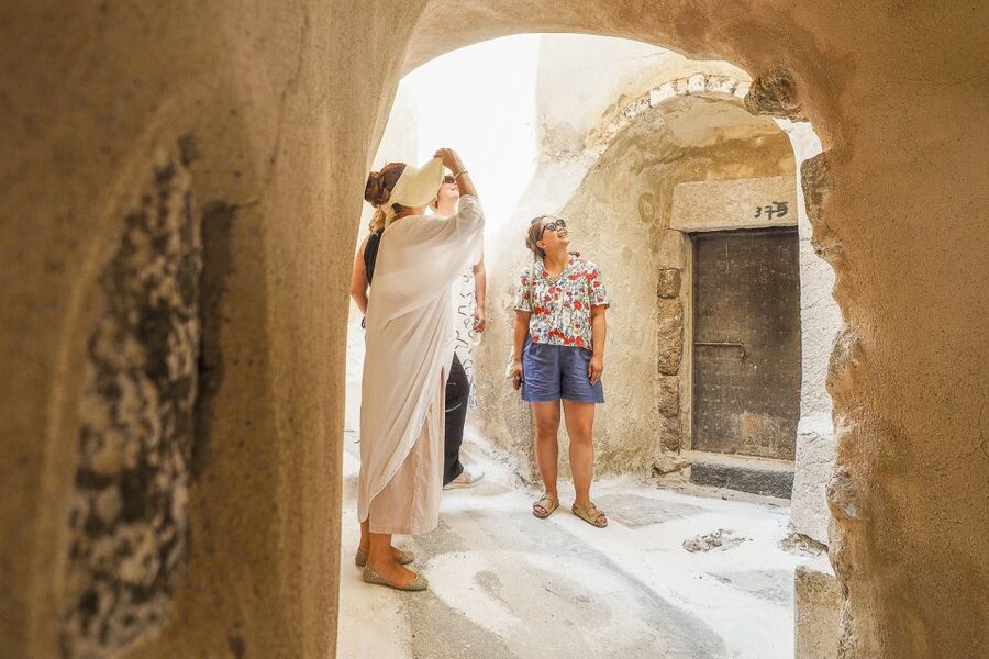 Santorini: Top Sights Day Trip, Wine Tasting, & Oia Sunset - Oia at sunset: beautiful, crowded, and time-sensitive