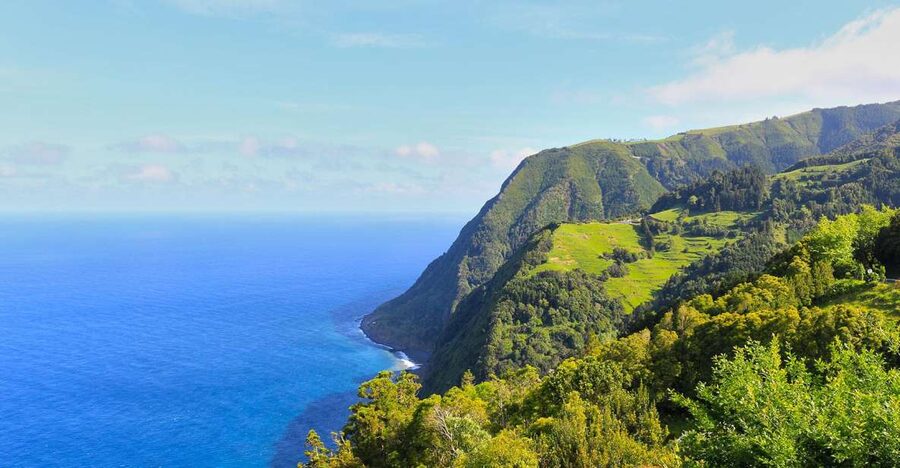 São Miguel: Nordeste, Cliffs & Waterfall Day Trip with Lunch - Ponta do Arnel and the oldest lighthouse in the Azores