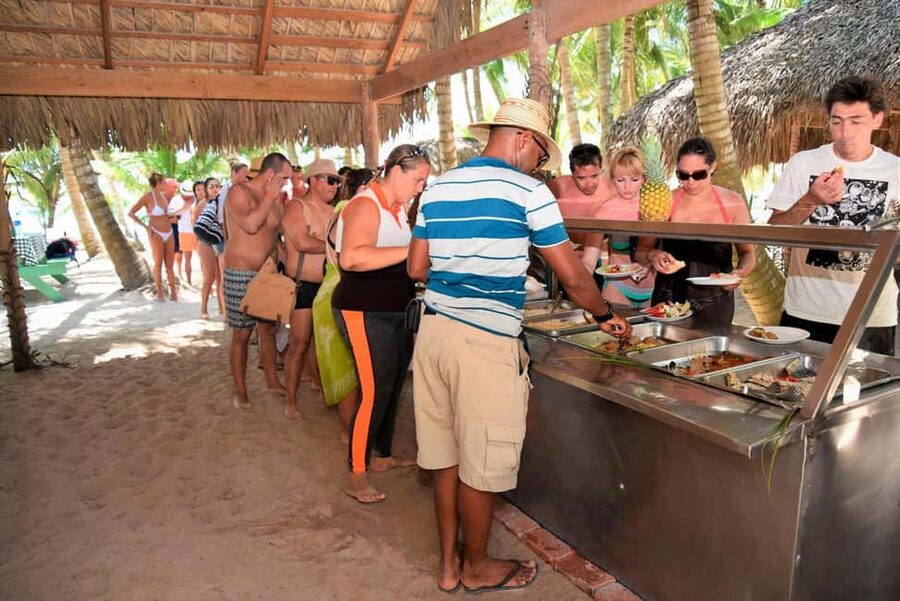 Saona Island from Punta Cana Day Trip with Open Bar - What to bring for the day