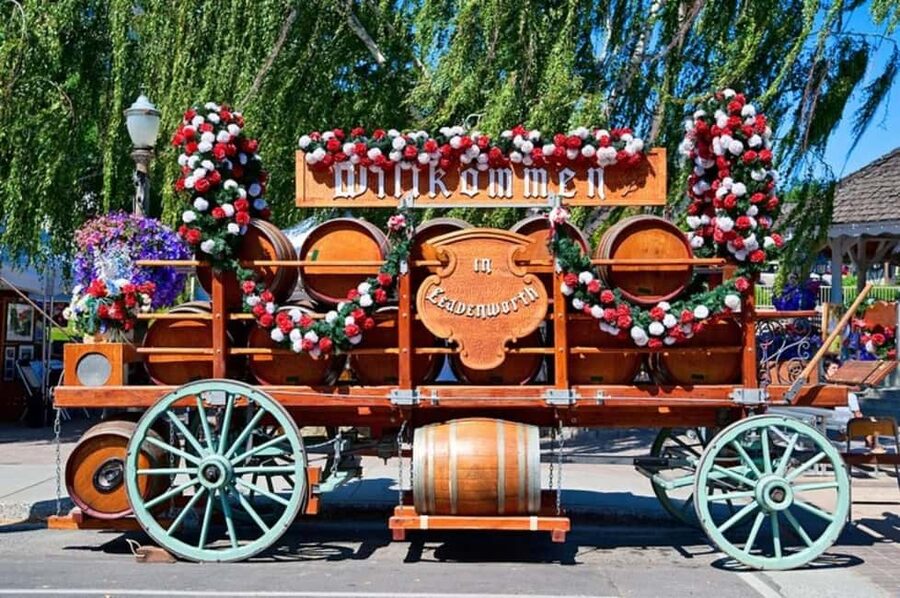 Seattle: Snoqualmie Falls and Leavenworth Day Trip - Three Hours in Leavenworth, Washington