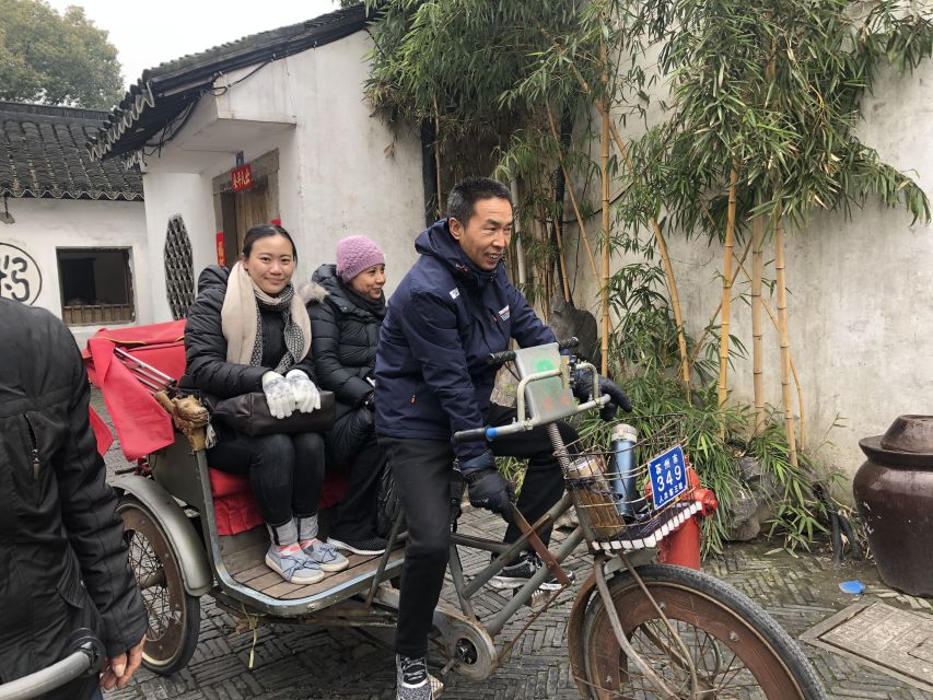 Shanghai: All-Inclusive Suzhou Day Trip by Bullet Train - A canal boat ride through old Suzhou