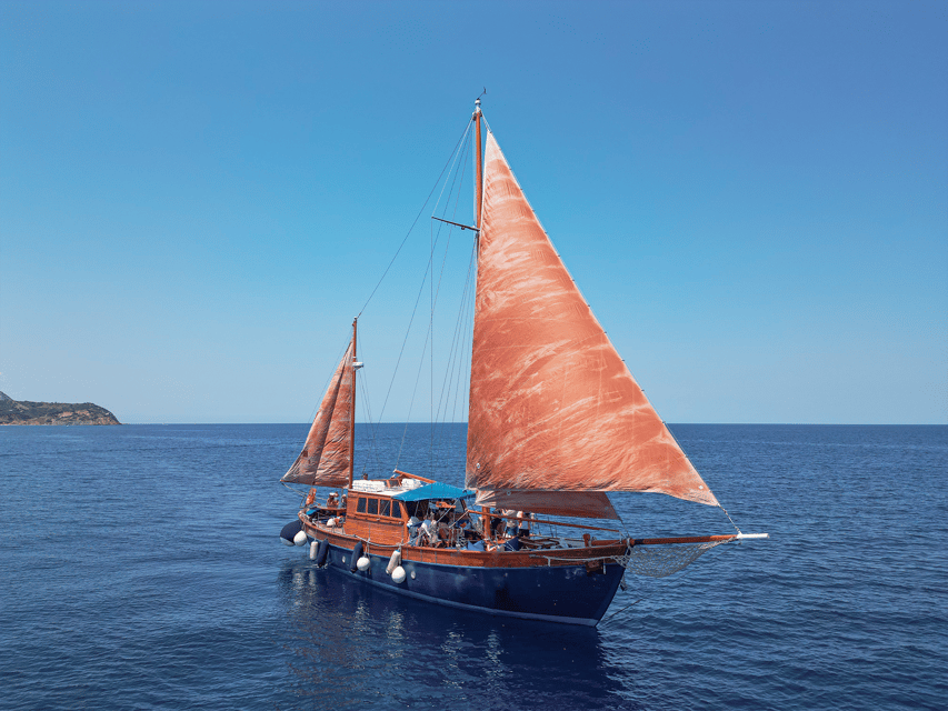 Skiathos: Wooden Sailboat Full- or Half-Day Trip with Meal - Panormos Beach and the long lunch pause