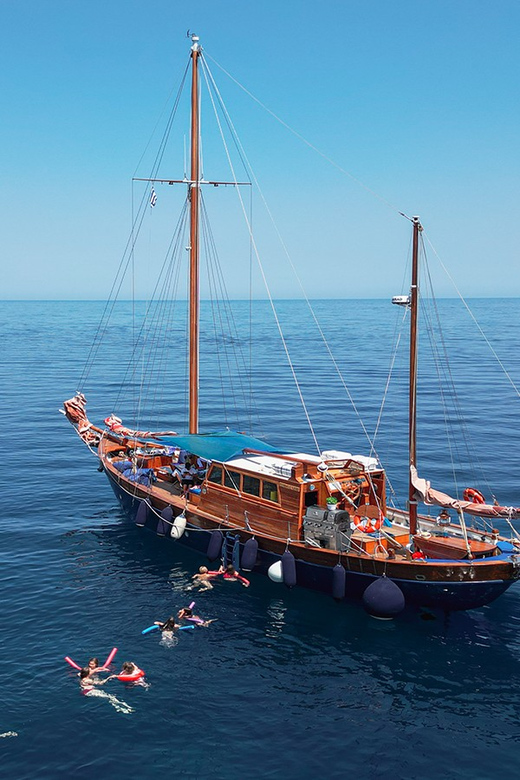 Skiathos: Wooden Sailboat Full- or Half-Day Trip with Meal - From Skiathos harbor to the open Aegean