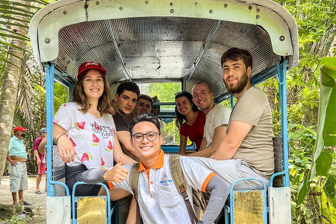 Small-Group Mekong Delta Day Trip: Boat Ride, Cottages & Pagoda - Vinh Trang Pagoda’s Mixed Architectural Style